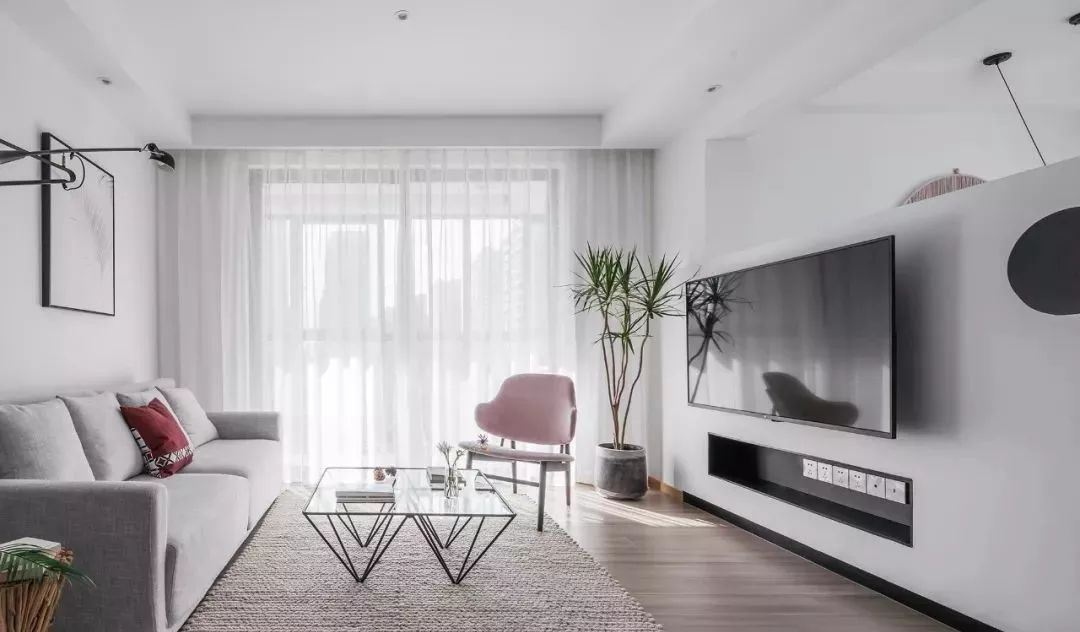 106平的北歐風三房，以白色為主，營造愜意氛圍！